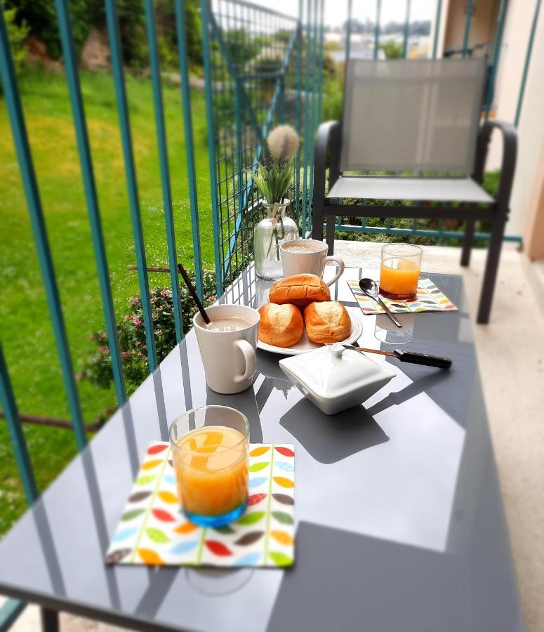 La Poterie - Appartement Avec Balcon Et Parking Prive Quimper Zewnętrze zdjęcie